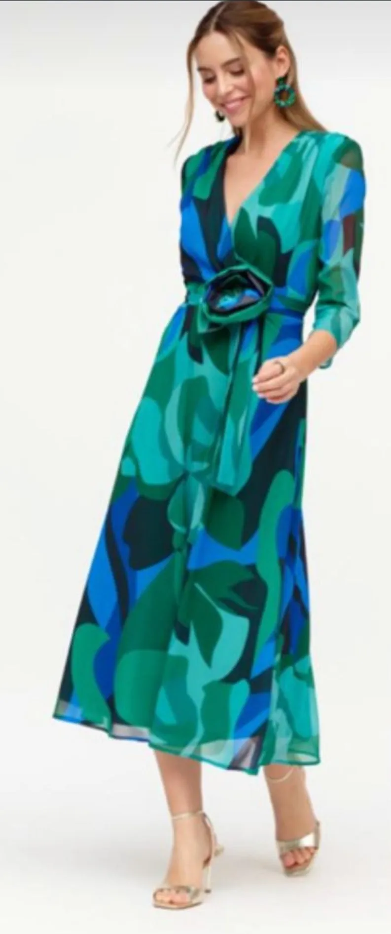 Role Mode Printed V Neck Wrap Dress