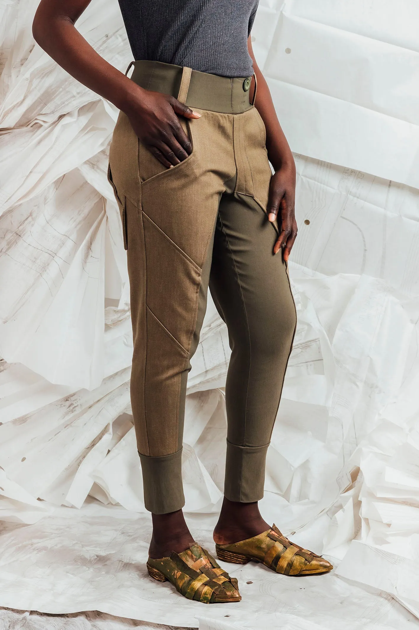 SL25 ENZI SLIM LINE PANTS - OLIVE KHAKI